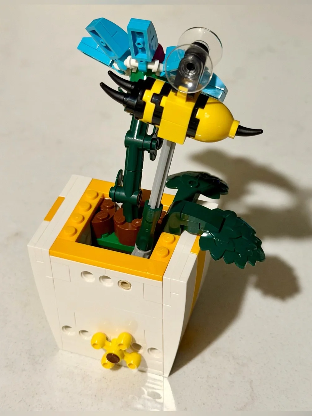 Lego Spring In Bloom Moving Bee Building Toy Set, 6568276, 122 Pieces, NEW